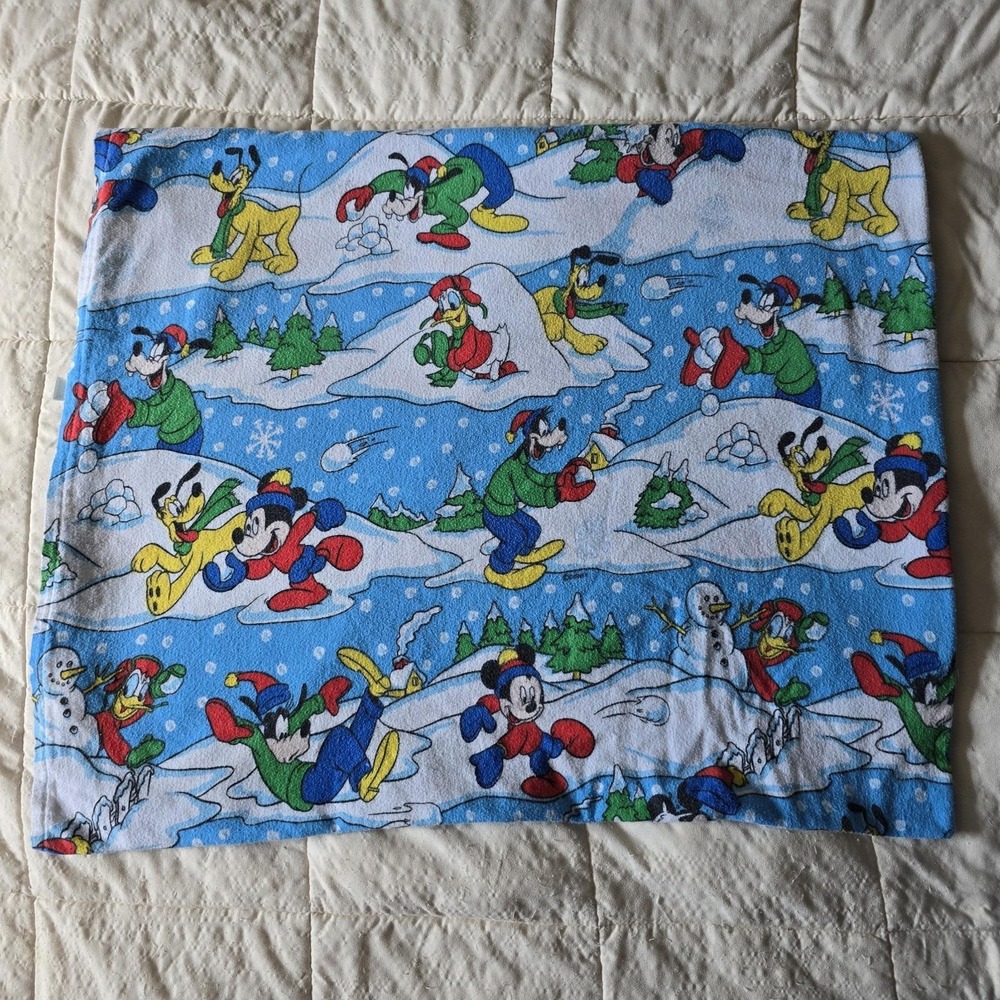 VTG 90s Disney Mickey Mouse Twin Flannel Sheet Set Winter Pluto Donald 3 piece‎ - Picture 4 of 9